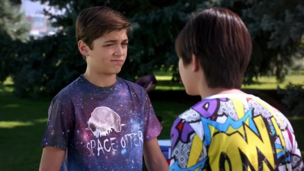 Andi_Mack_s01e03.Shhh!.RUS.DVO.mp4