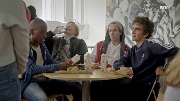 Skam.S03E01.720P.DVO.GoldTeam.mp4