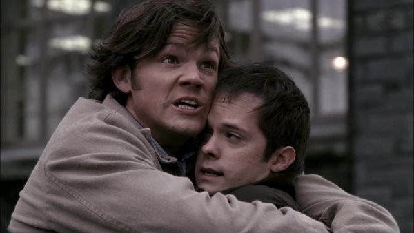 Supernatural.S02E15.Tall_Tales.1080p.RUS.DUB.РенТВ.mp4