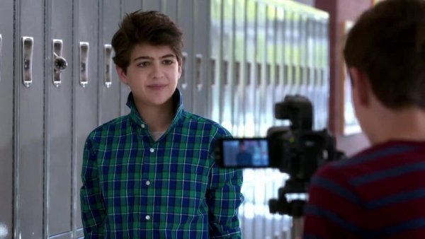 Andi_Mack_s02e11.Miniature_Golf.RUS.DVO.Goldteam.mp4