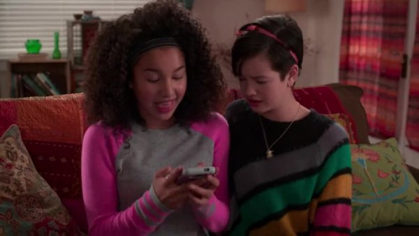 Andi_Mack_s02e22.Keep_a_Lid_on_It.RUS.DVO.Goldteam.mp4